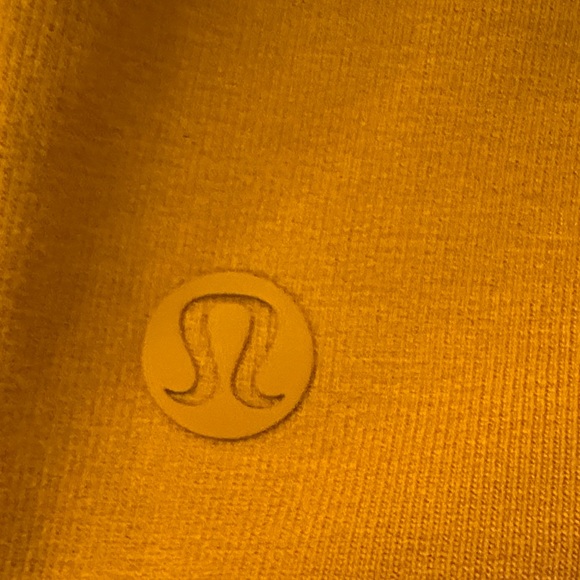 Lululemon All Yours Cropped Crew ~ Fools Gold ~ Size 4/6 - Picture 3 of 5